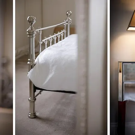 Luxury Village House Sleeps 14, Dog Friendly *