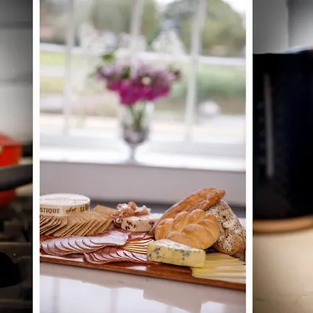 Holiday home Luxury Village House Sleeps 14, Dog Friendly Bilbrough